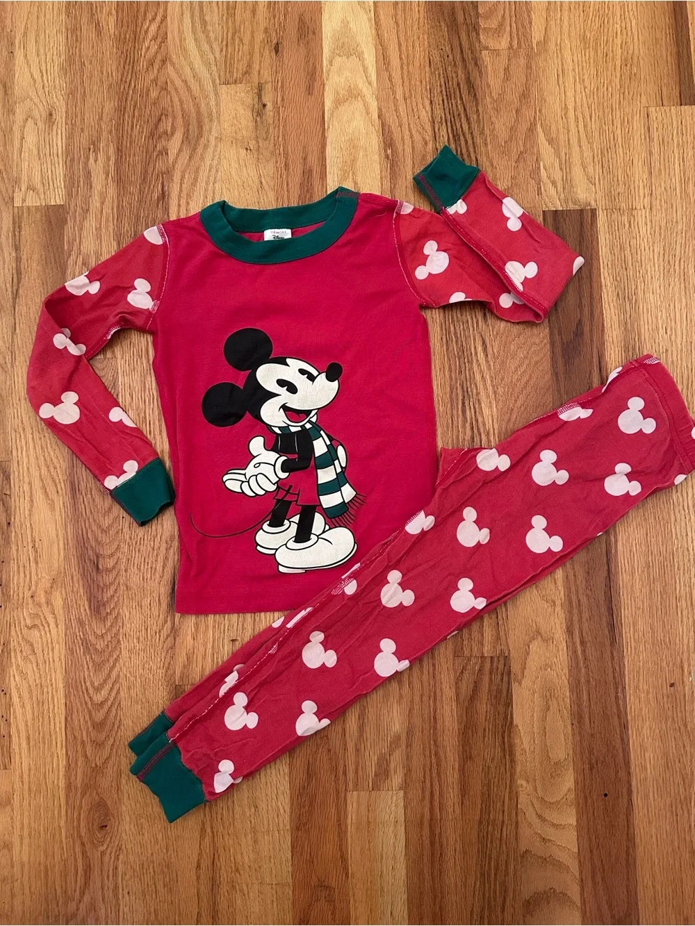 Hanna Andersson Disney Size 5 110 Red Mickey Mouse Pajama Set Holiday Christmas